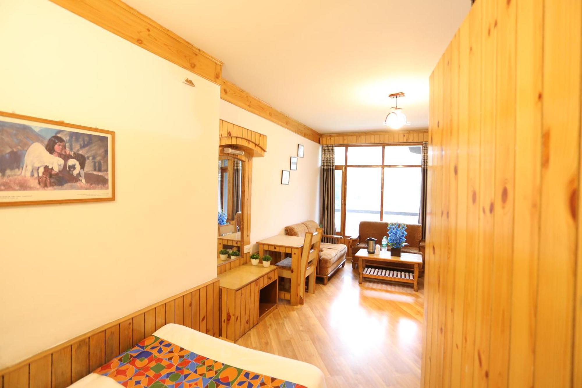 Hotel Surbhi Vashist Exterior photo