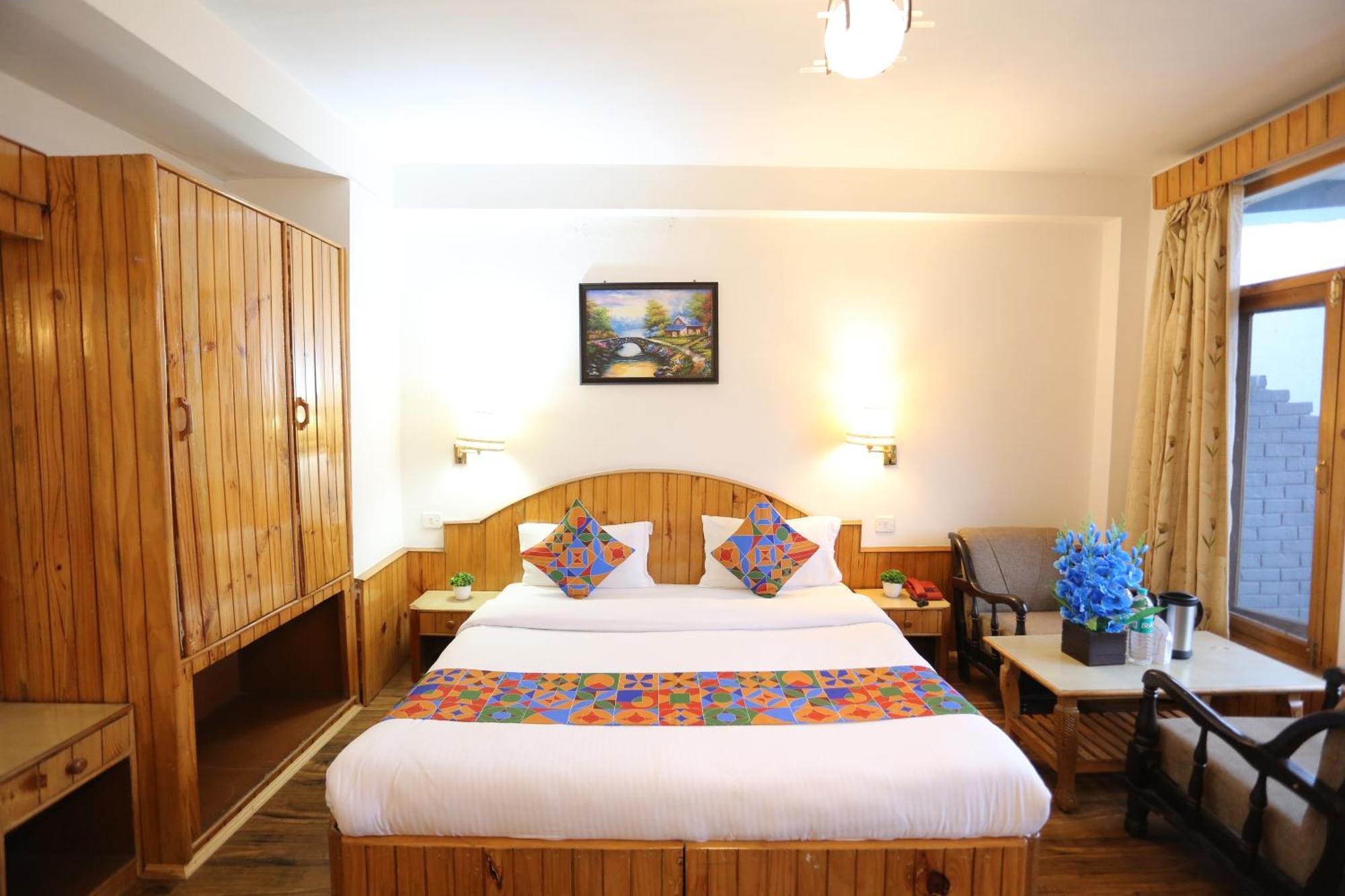 Hotel Surbhi Vashist Exterior photo